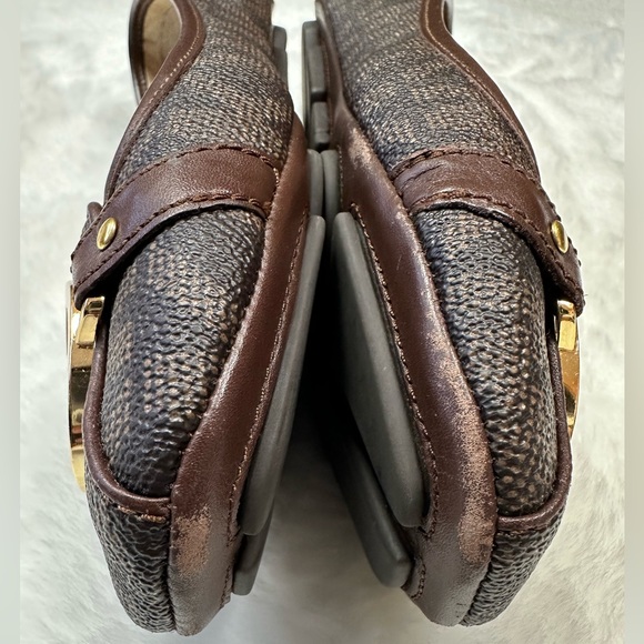 Michael Kors Flat Ballet Shoes Brown leather Gold
Hardware Comfy MK Logo Canvas - Picture 13 of 13